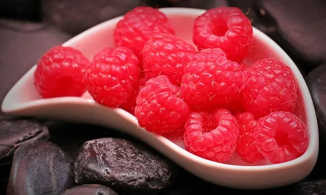 Comment Créer un Apéritif Équilibré avec des Snacks Sains