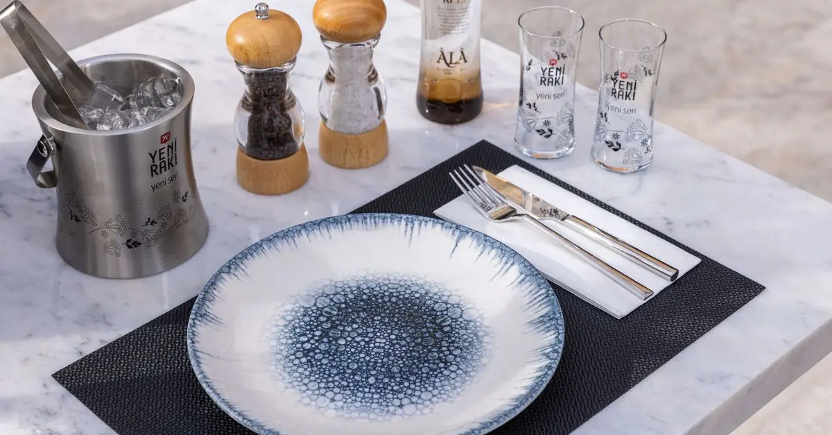 Comment Choisir le Bon Apéritif pour Éblouir Vos Invités