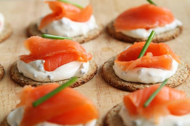 Comment Organiser un Apéritif Parfait : 5 Étapes Clés