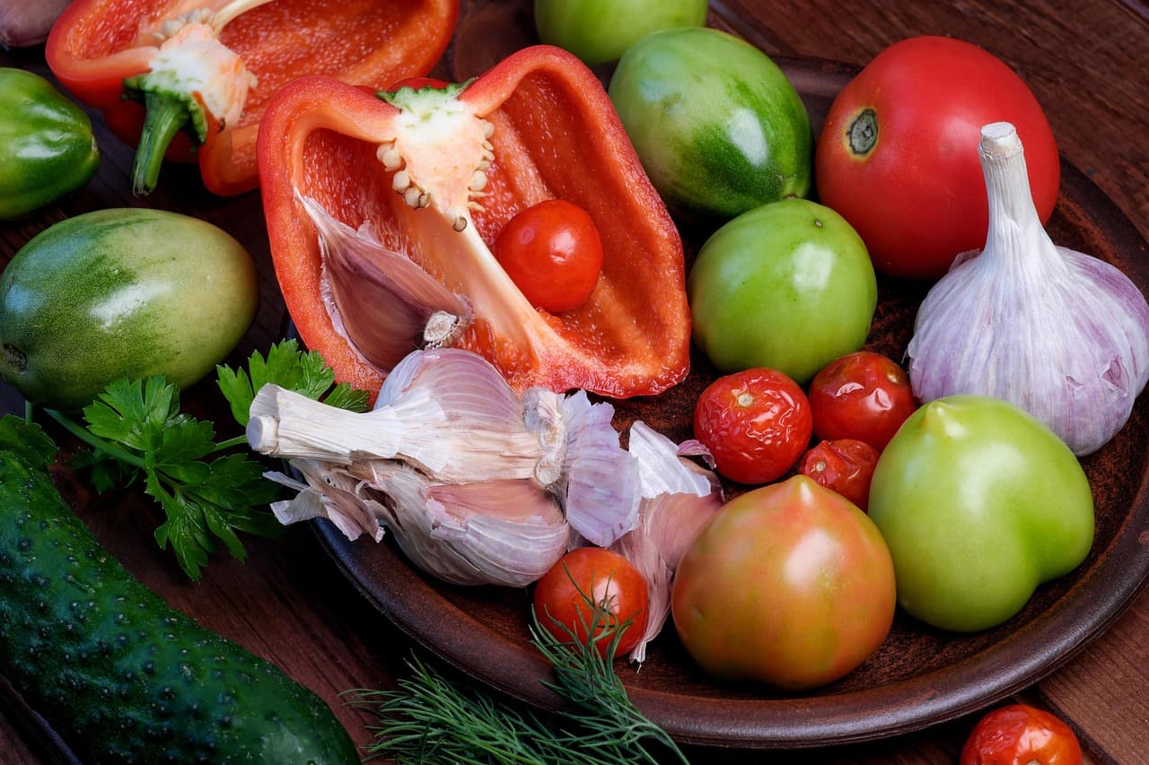 Comment Créer un Apéritif Équilibré avec des Snacks Sains