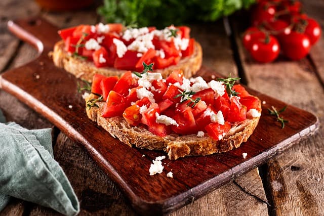 10 Recettes d'Apéritifs Traditionnels à Redécouvrir